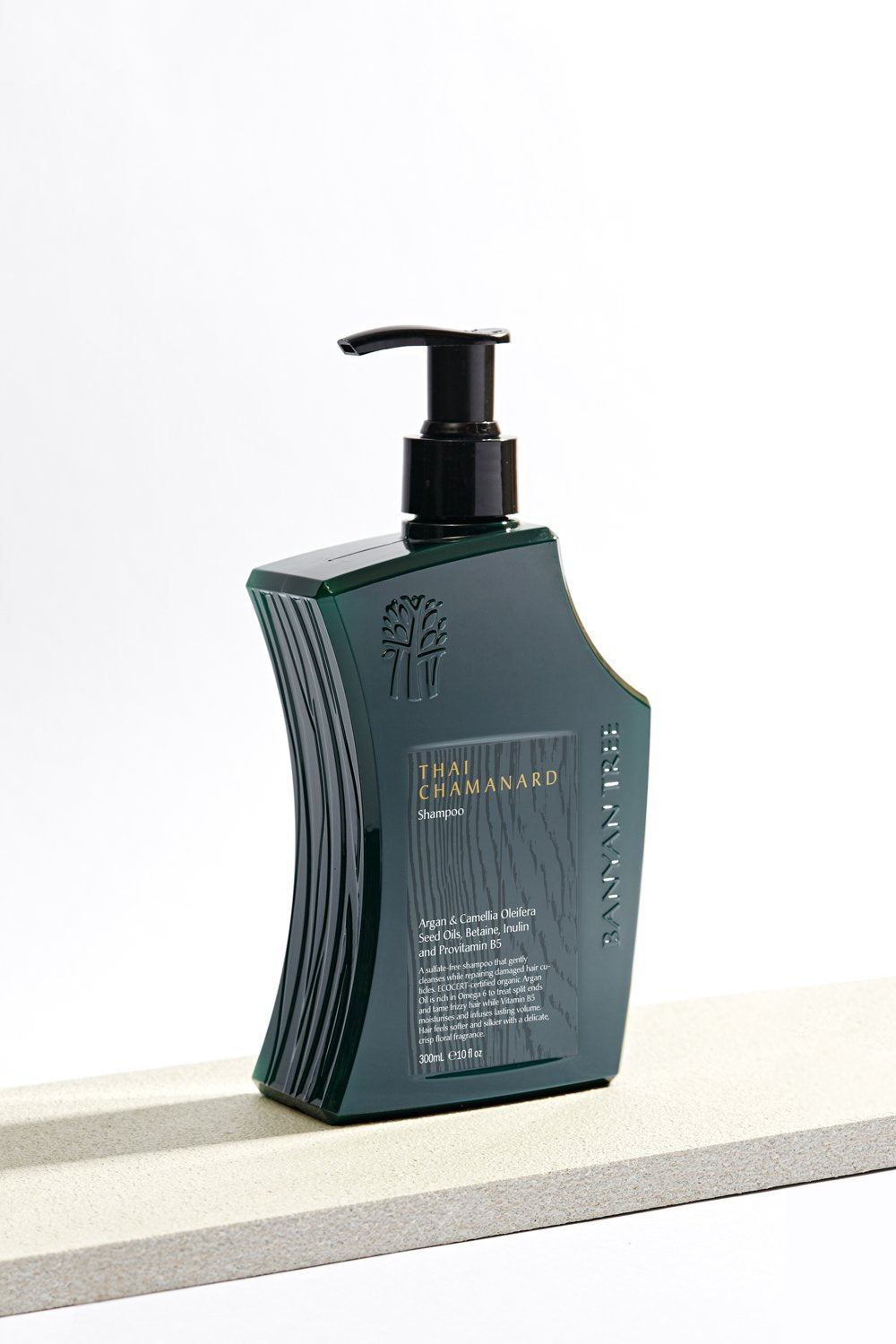 Thai Chamanard Shampoo (300ml)